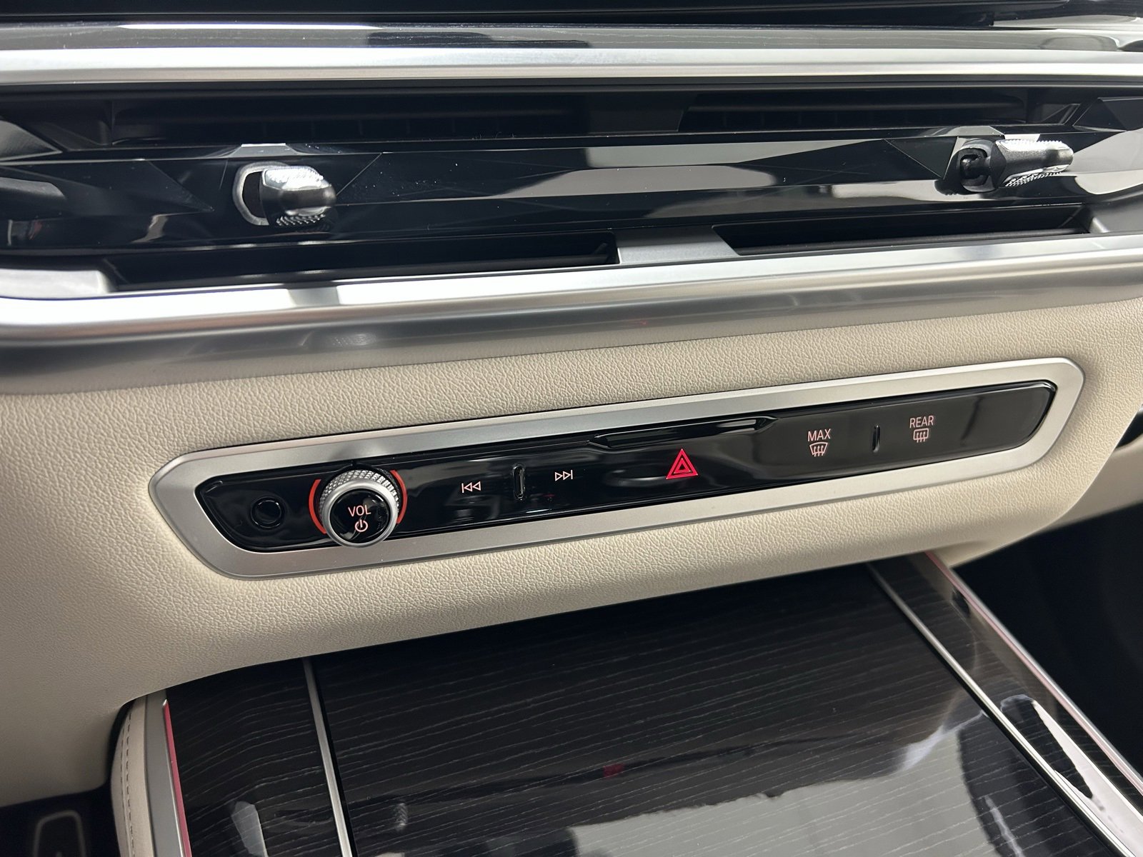 Used 2025 BMW X5 M60i image 19