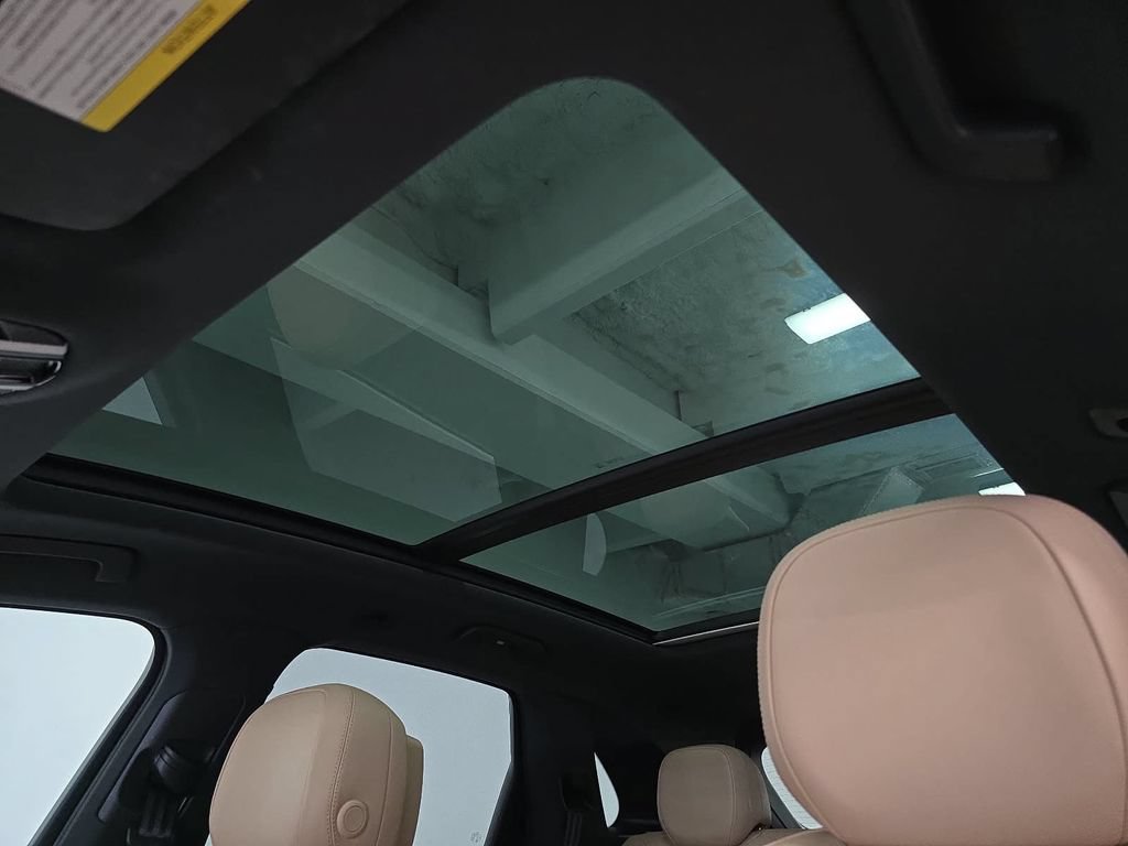 Certified 2023 Porsche Cayenne AWD/4WD image 26