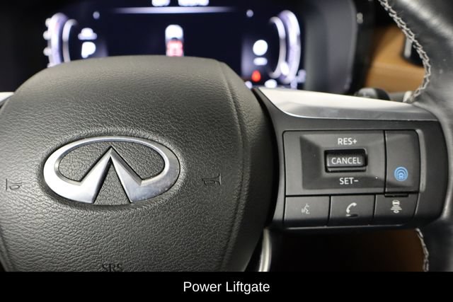 Used 2023 INFINITI QX60 Sensory w/ Cargo Package FWD image 10