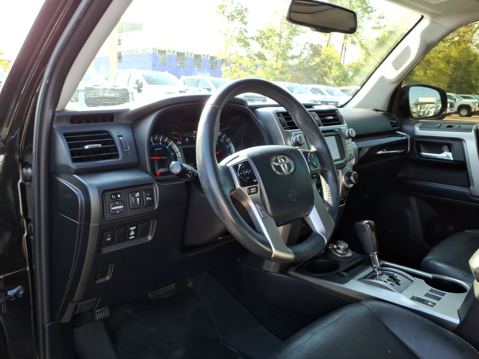 Used 2016 Toyota 4Runner Limited AWD/4WD image 6
