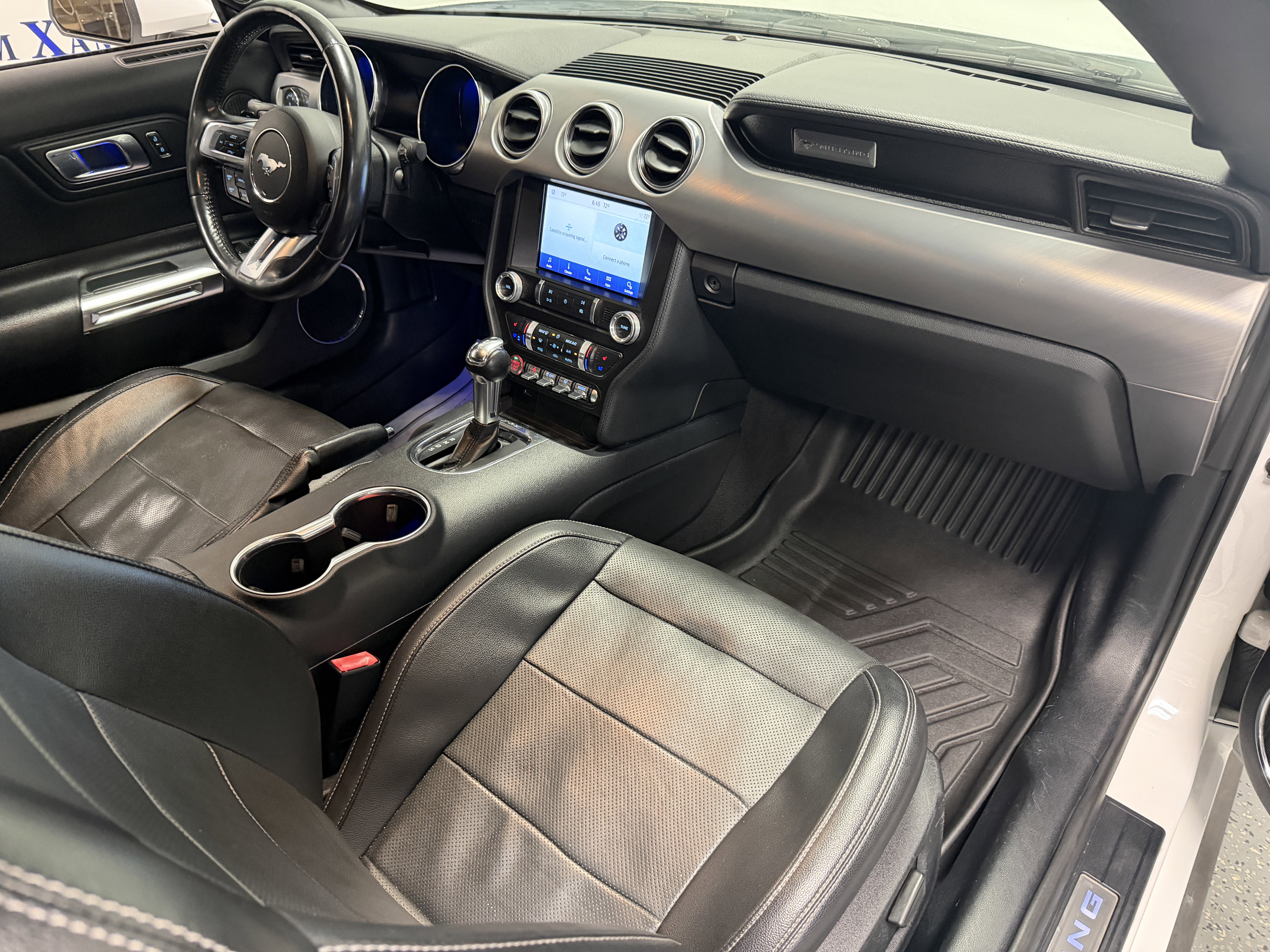 Used 2021 Ford Mustang Premium RWD image 20