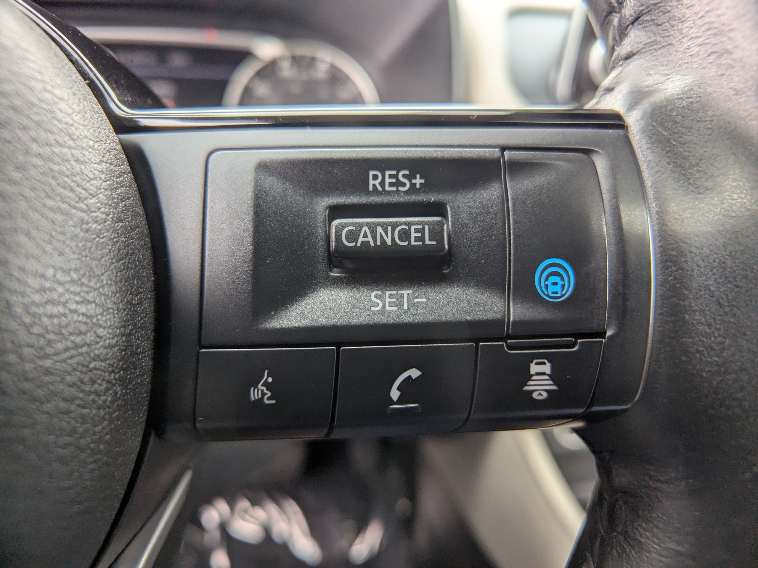 Used 2023 Nissan Rogue SL AWD/4WD image 26