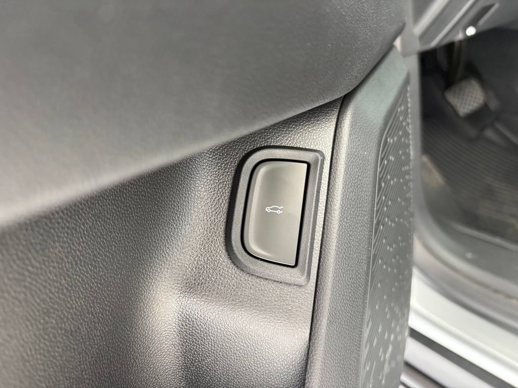 New 2027 Chevrolet Equinox RS w/ Safety and Technology Package FWD image 28