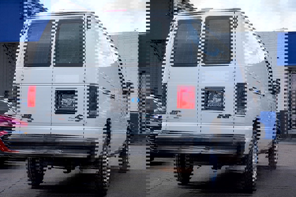 Used 2013 Ford E-150 and Econoline 150 image 8