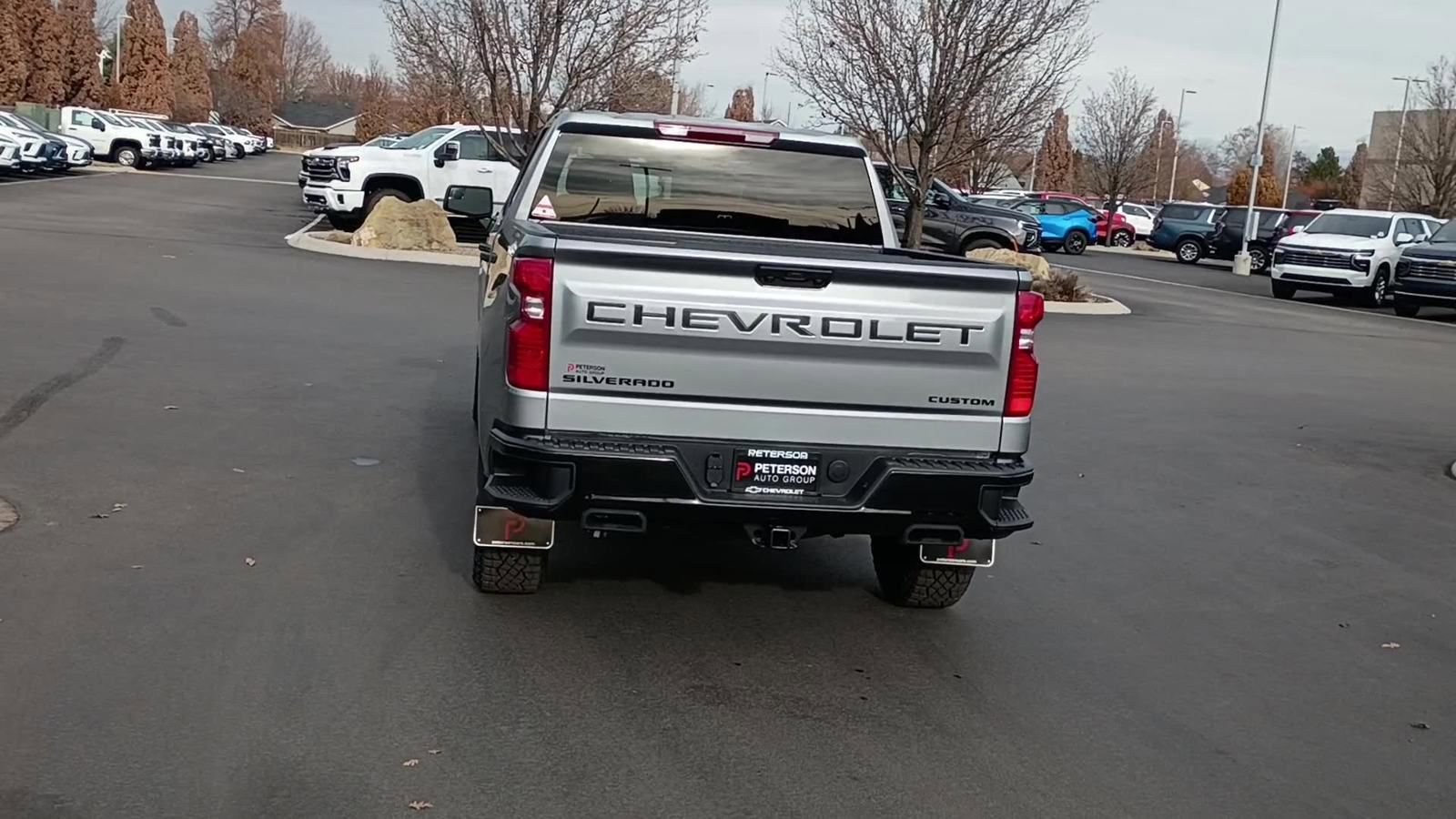 New 2026 Chevrolet Silverado 1500 Custom Trail Boss w/ Dark Appearance Package image 8