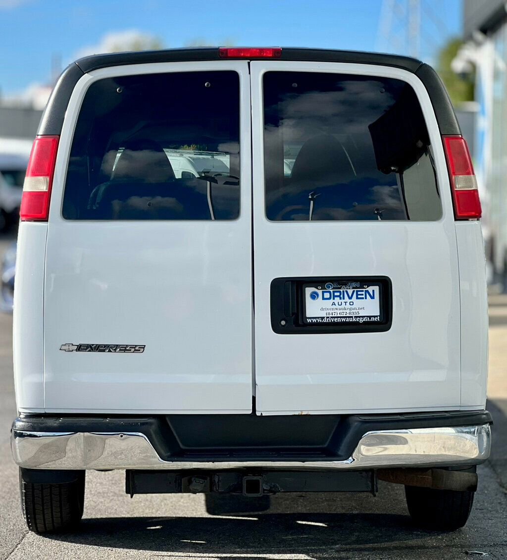 Used 2013 Chevrolet Express 3500 LT w/ LT Preferred Equipment Group image 4