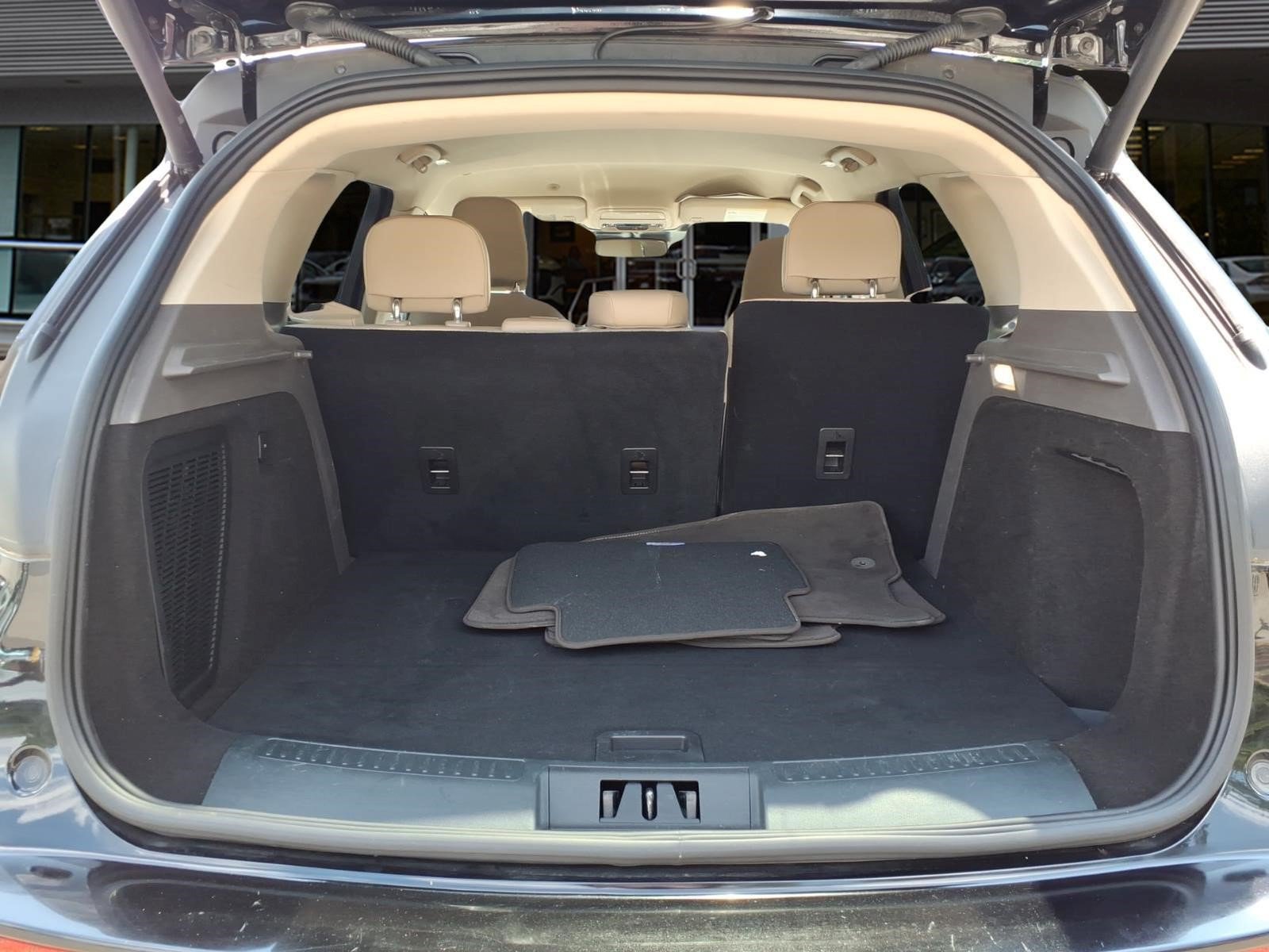 Certified 2023 Lincoln Corsair AWD image 19