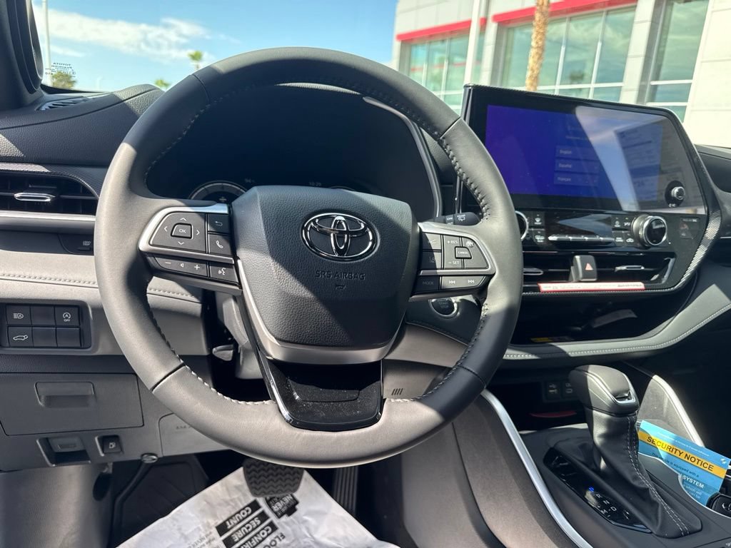 New 2026 Toyota Highlander XSE AWD/4WD image 8