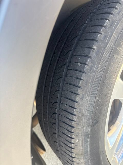 Used 2017 Ford Explorer XLT w/ Equipment Group 202A FWD image 7
