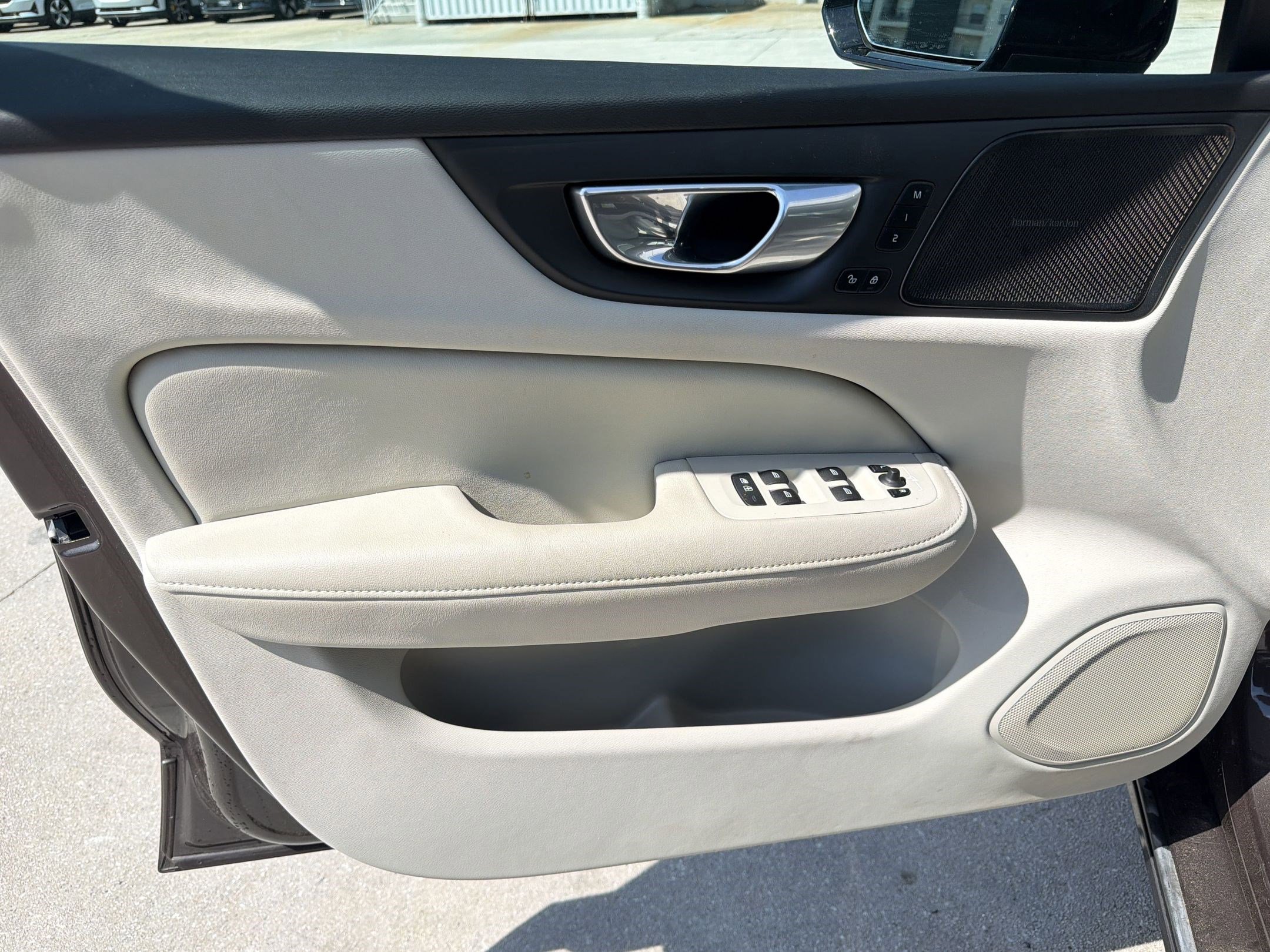 Used 2024 Volvo S60 T8 Plus w/ Climate Package image 20