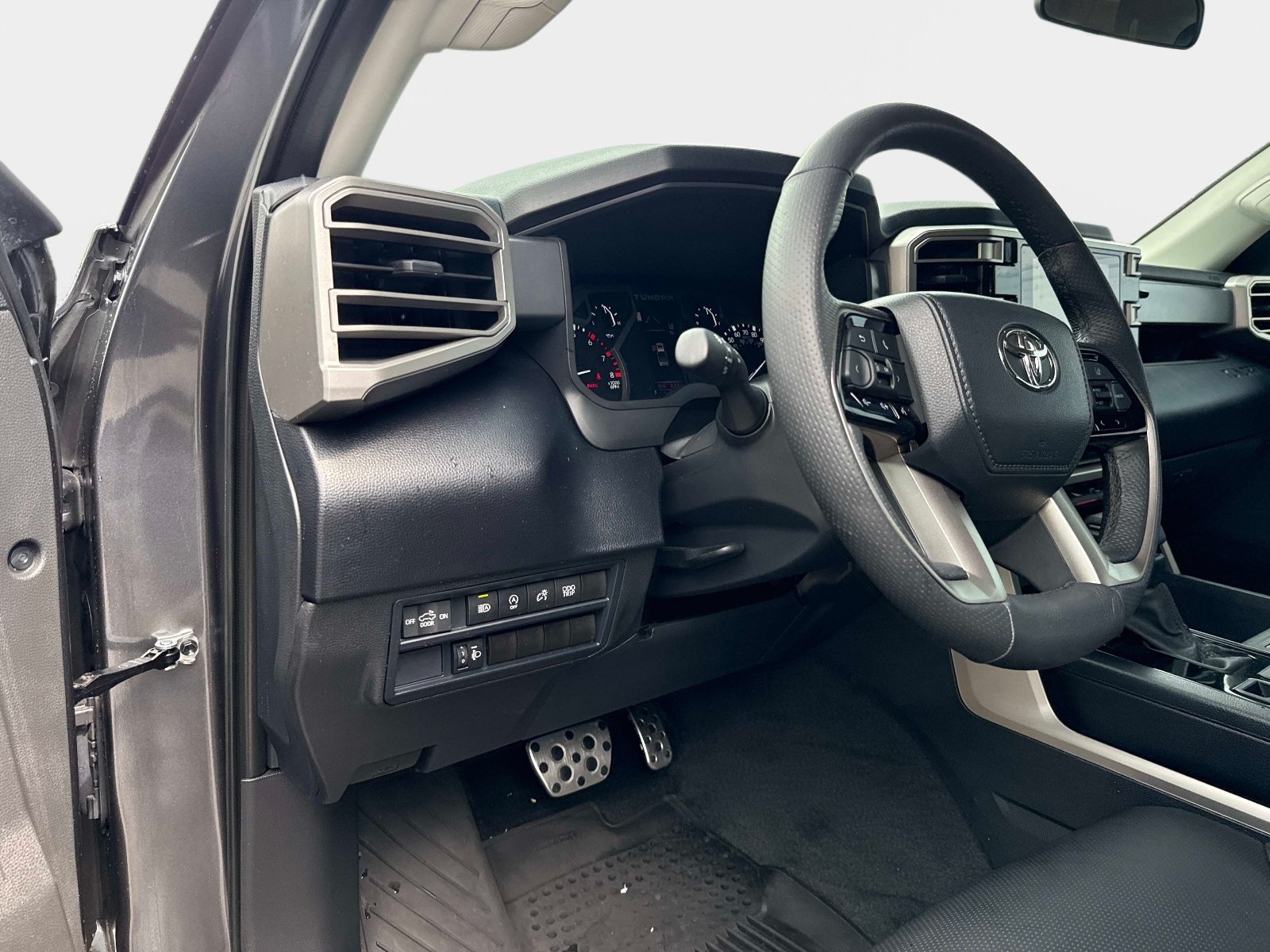 Used 2024 Toyota Tundra SR5 w/ TRD Off-Road Package AWD/4WD image 18
