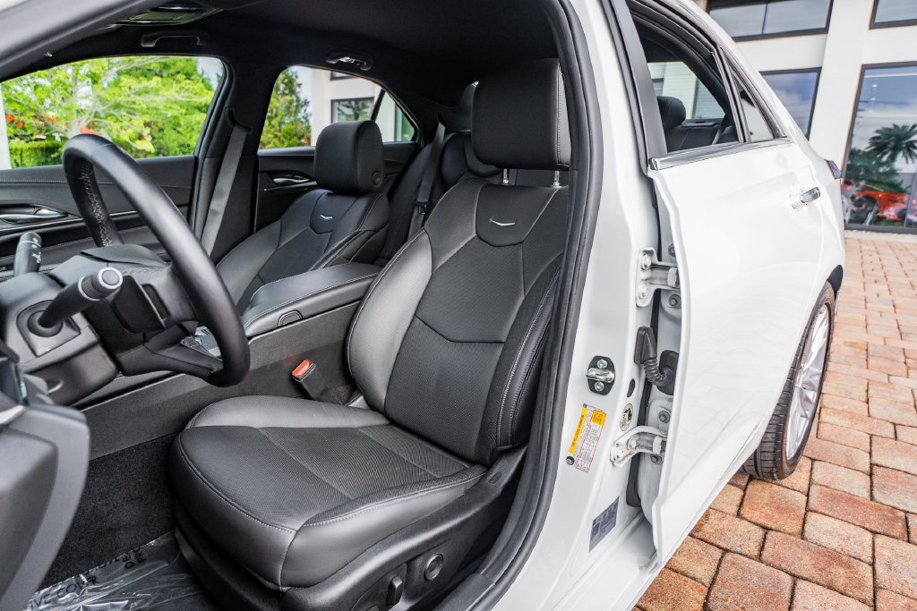 Used 2026 Cadillac CT4 Premium Luxury RWD image 20