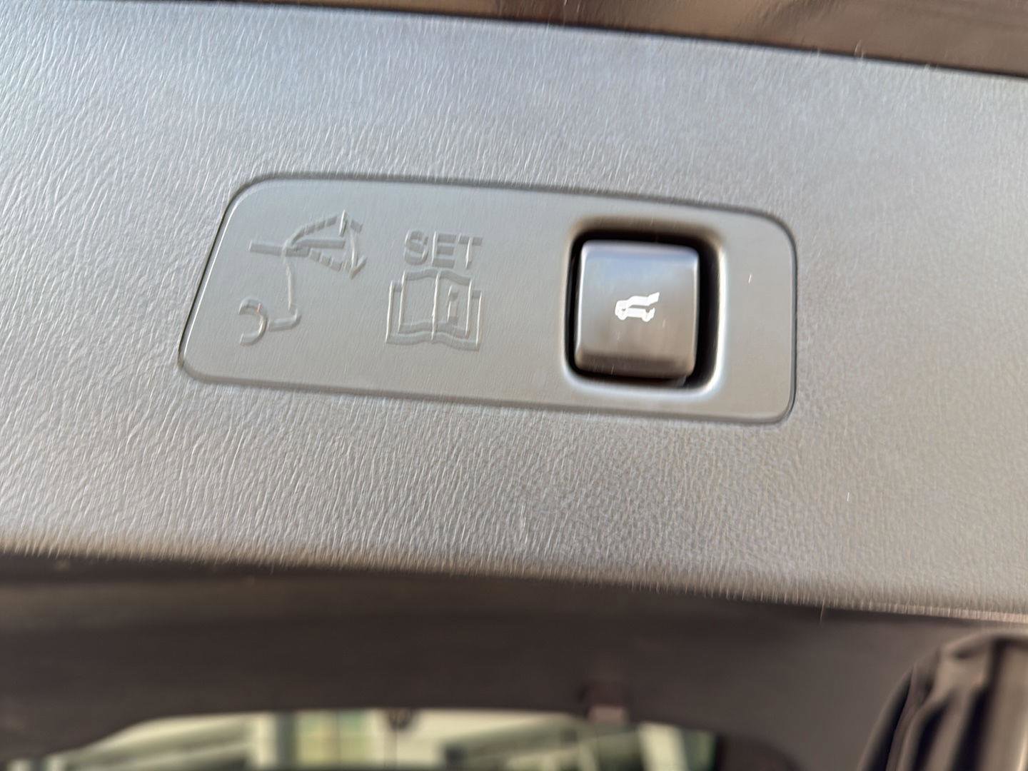 Used 2021 Lincoln Corsair Reserve image 25