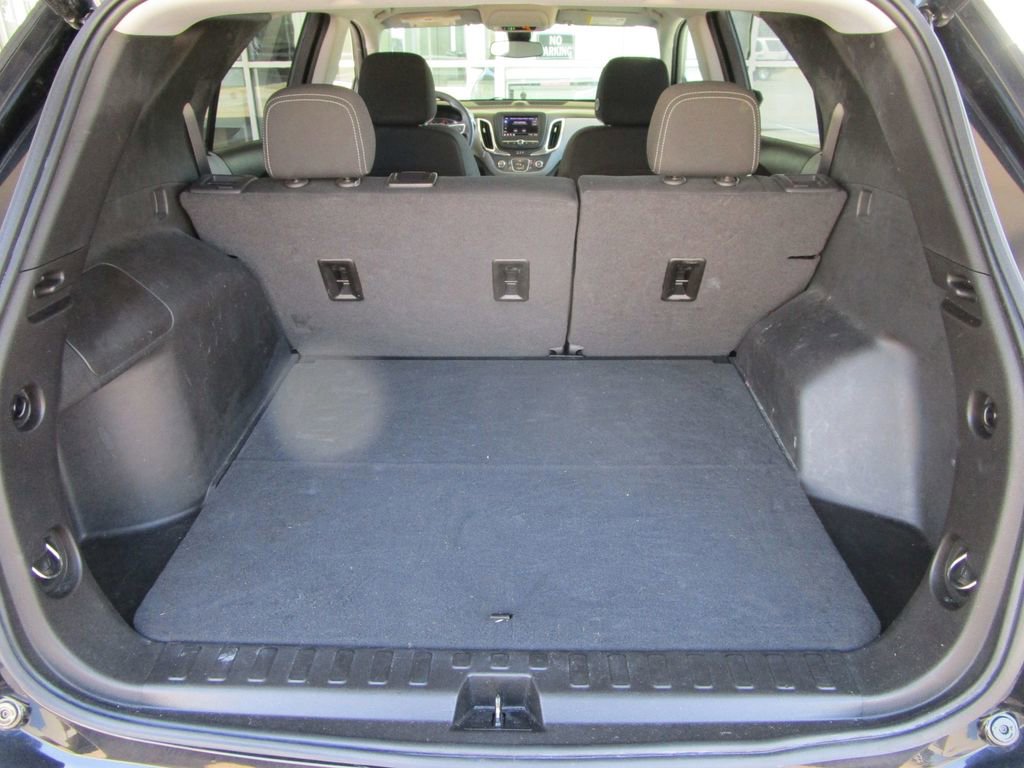 Used 2022 Chevrolet Equinox LS w/ LS Convenience Package FWD image 15