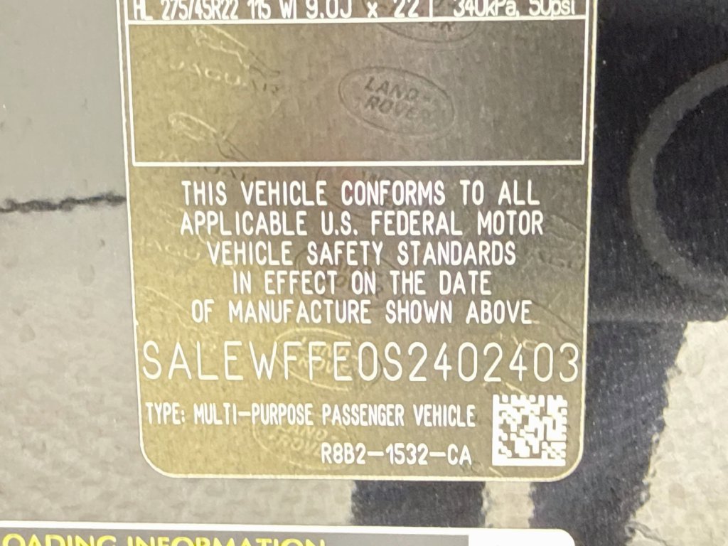 Used 2025 Land Rover Defender 130 V8 AWD/4WD image 29