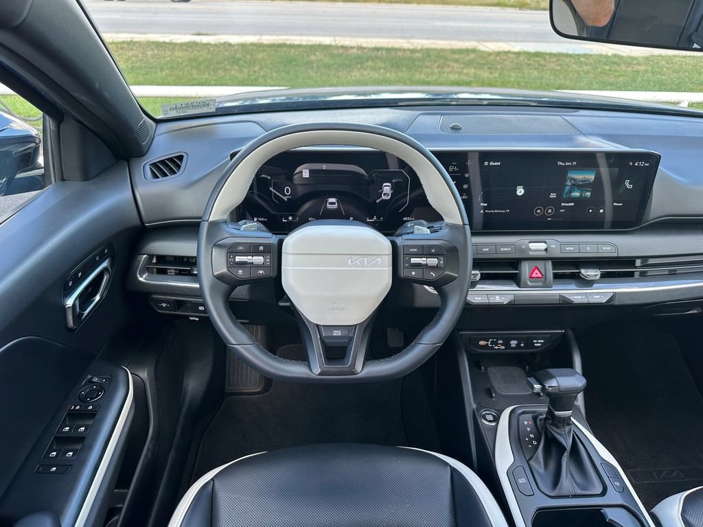 Used 2025 Kia K4 GT-Line w/ GT-Line Premium Package FWD image 27