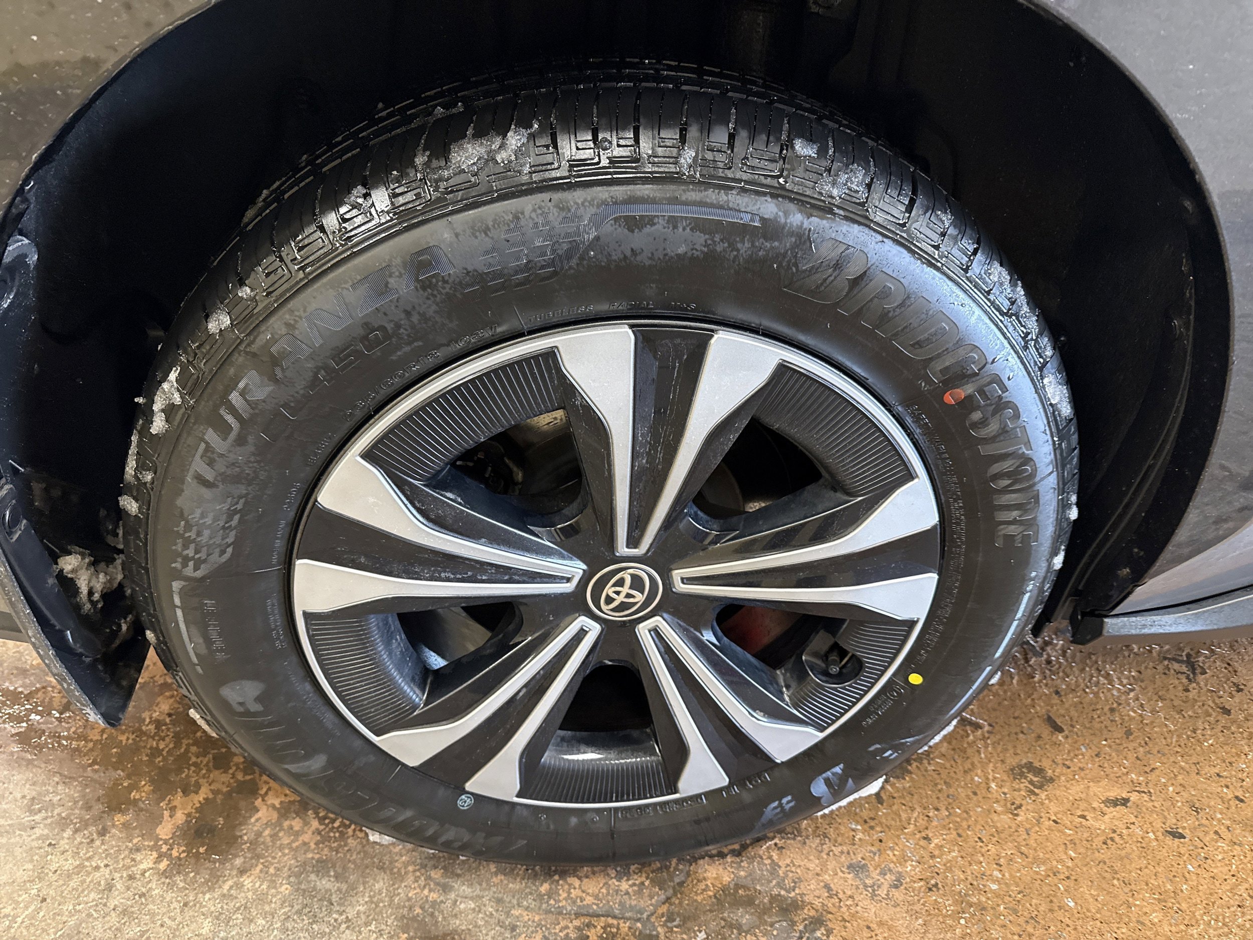 Used 2023 Toyota bZ4X XLE w/ Weather Package AWD/4WD image 10