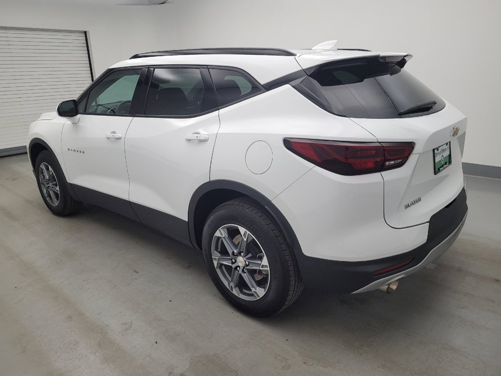 Used 2024 Chevrolet Blazer LT w/ Convenience Package FWD image 3