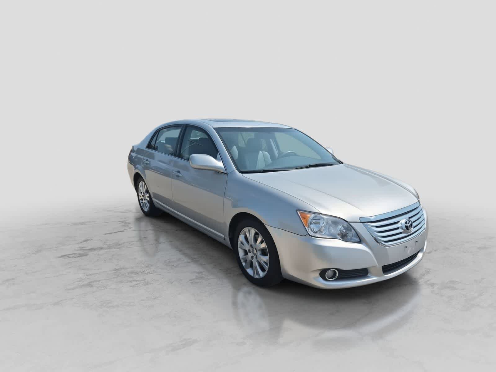 Used 2008 Toyota Avalon XLS FWD image 2