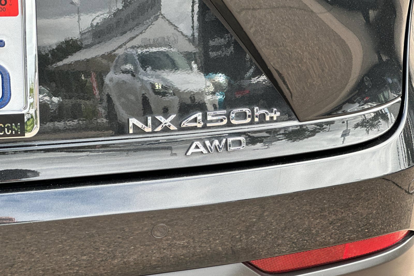 Certified 2025 Lexus NX 450h+ AWD w/ Accessory Package (Z1) image 21