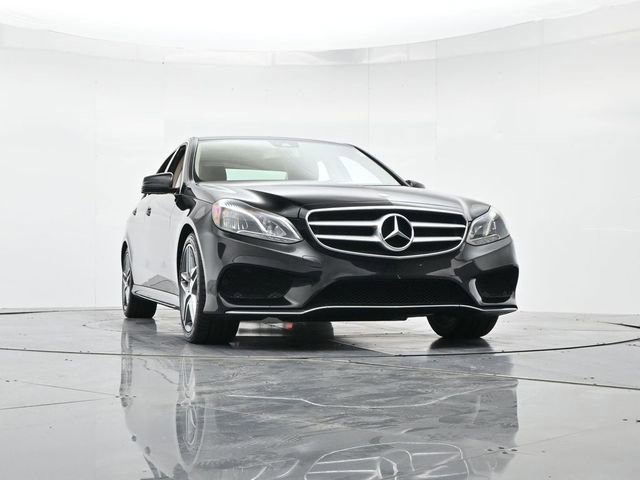 Used 2014 Mercedes-Benz E 350 4MATIC Sedan image 32