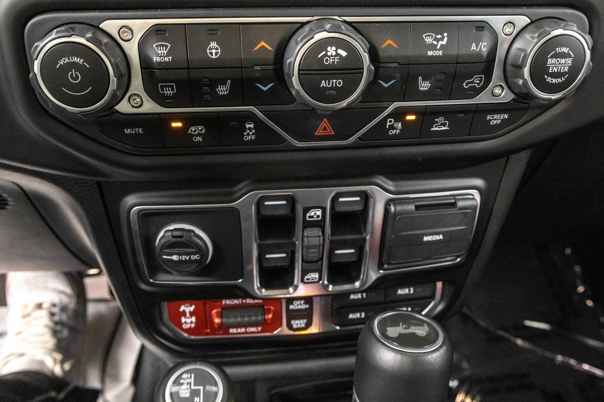 Used 2021 Jeep Wrangler Unlimited Rubicon w/ Trailer Tow Package image 27