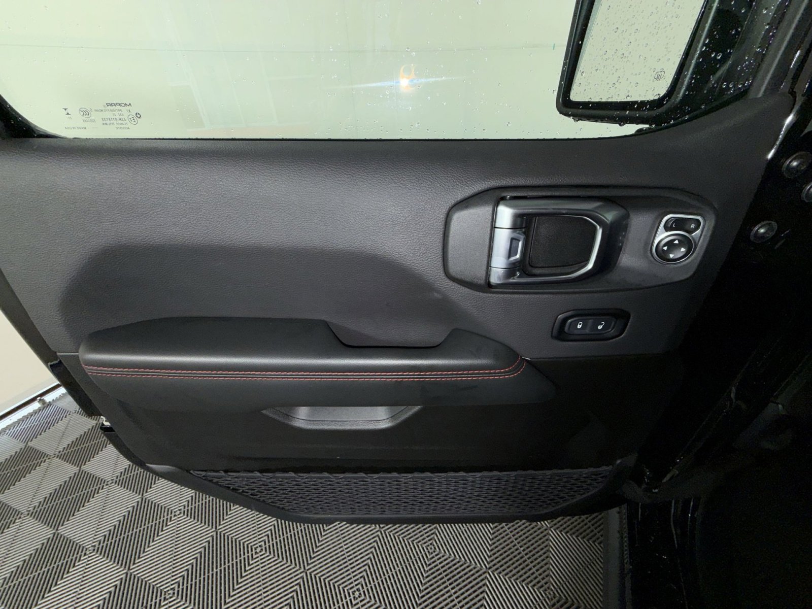 Used 2024 Jeep Wrangler Unlimited Rubicon 392 AWD/4WD image 15