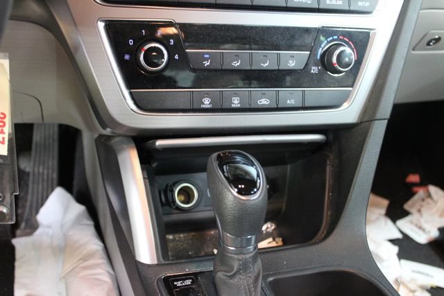Used 2016 Hyundai Sonata Sport w/ Cargo Package FWD image 18