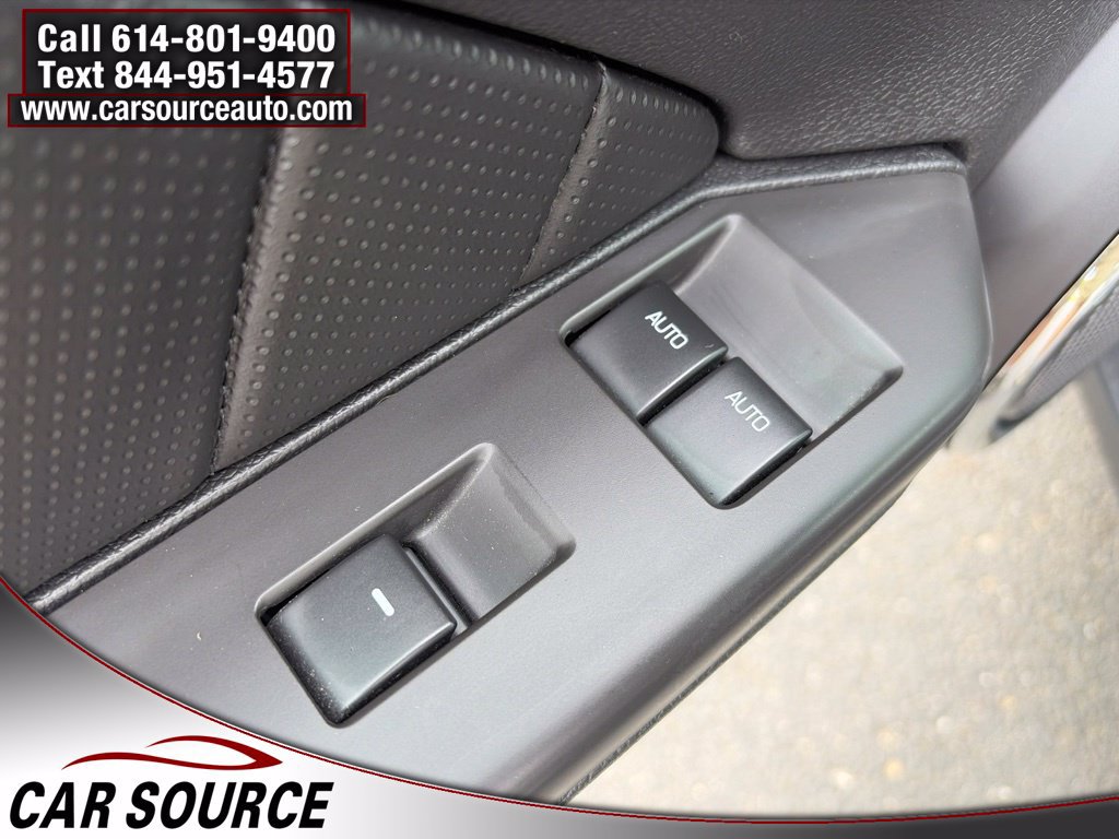 Used 2012 Ford Mustang GT Premium w/ HID Headlamps & Security Pkg RWD image 16