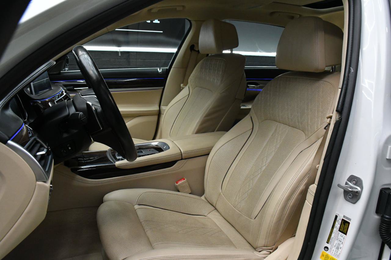 Used 2016 BMW 750i RWD image 24