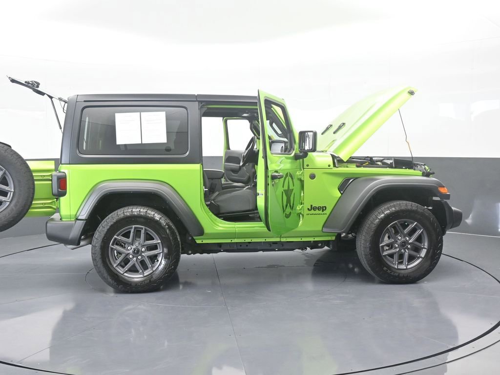 Used 2025 Jeep Wrangler Sport image 64