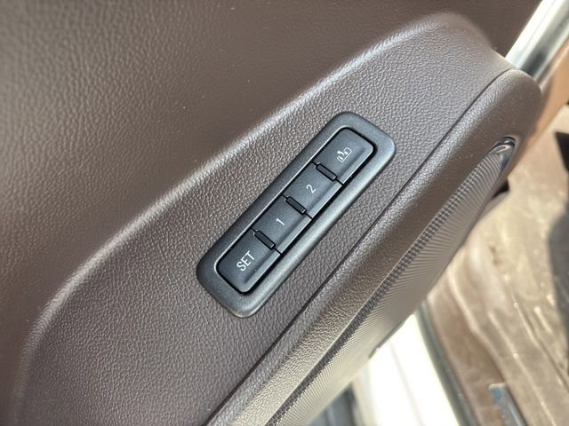 Used 2016 GMC Yukon XL Denali w/ Open Road Package image 24