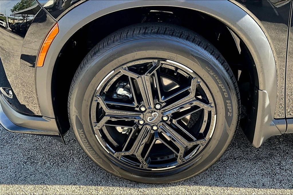 Certified 2026 INFINITI QX60 Sport AWD/4WD image 13