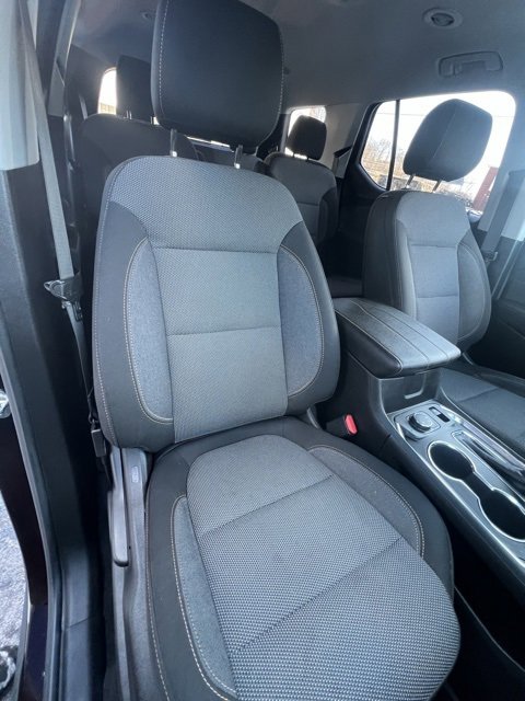 Used 2020 Chevrolet Traverse LT w/ Driver Confidence II Package image 29