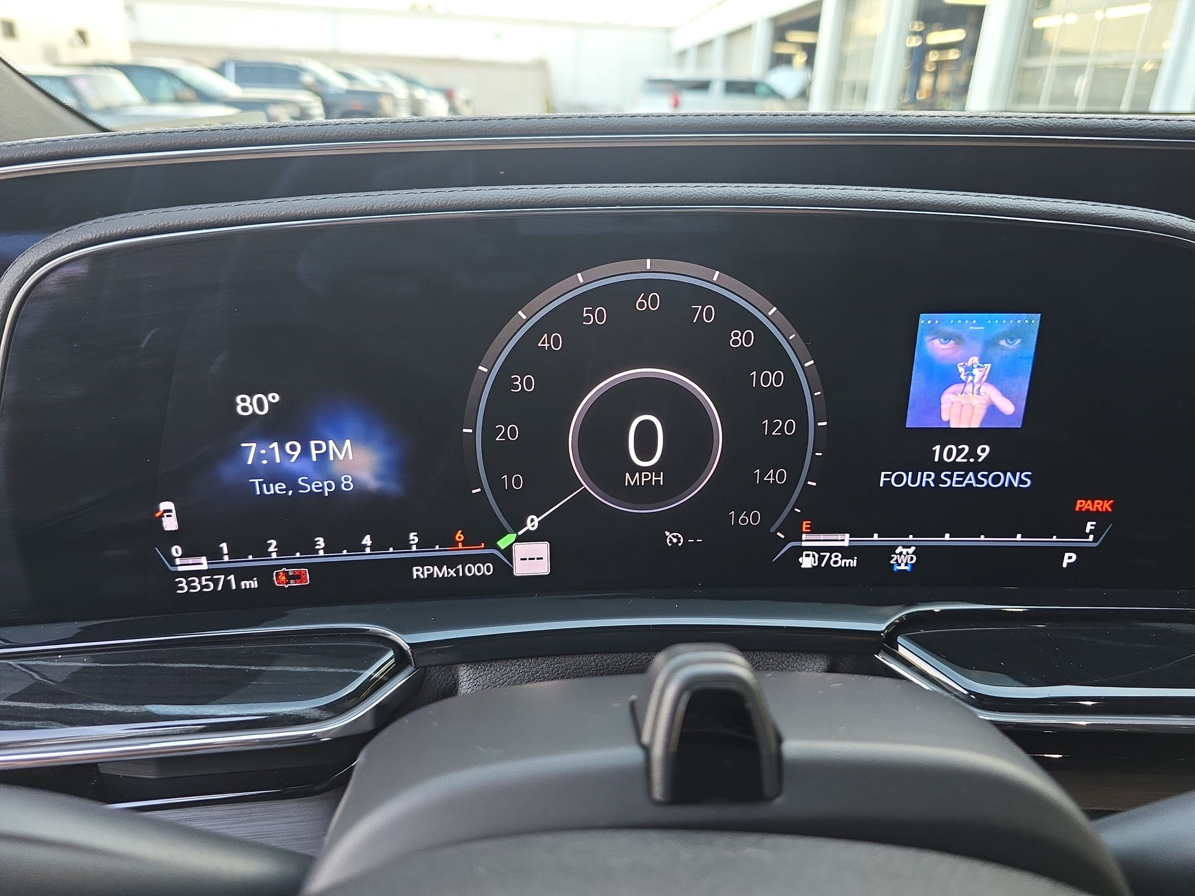 Used 2024 Cadillac Escalade Sport AWD/4WD image 19