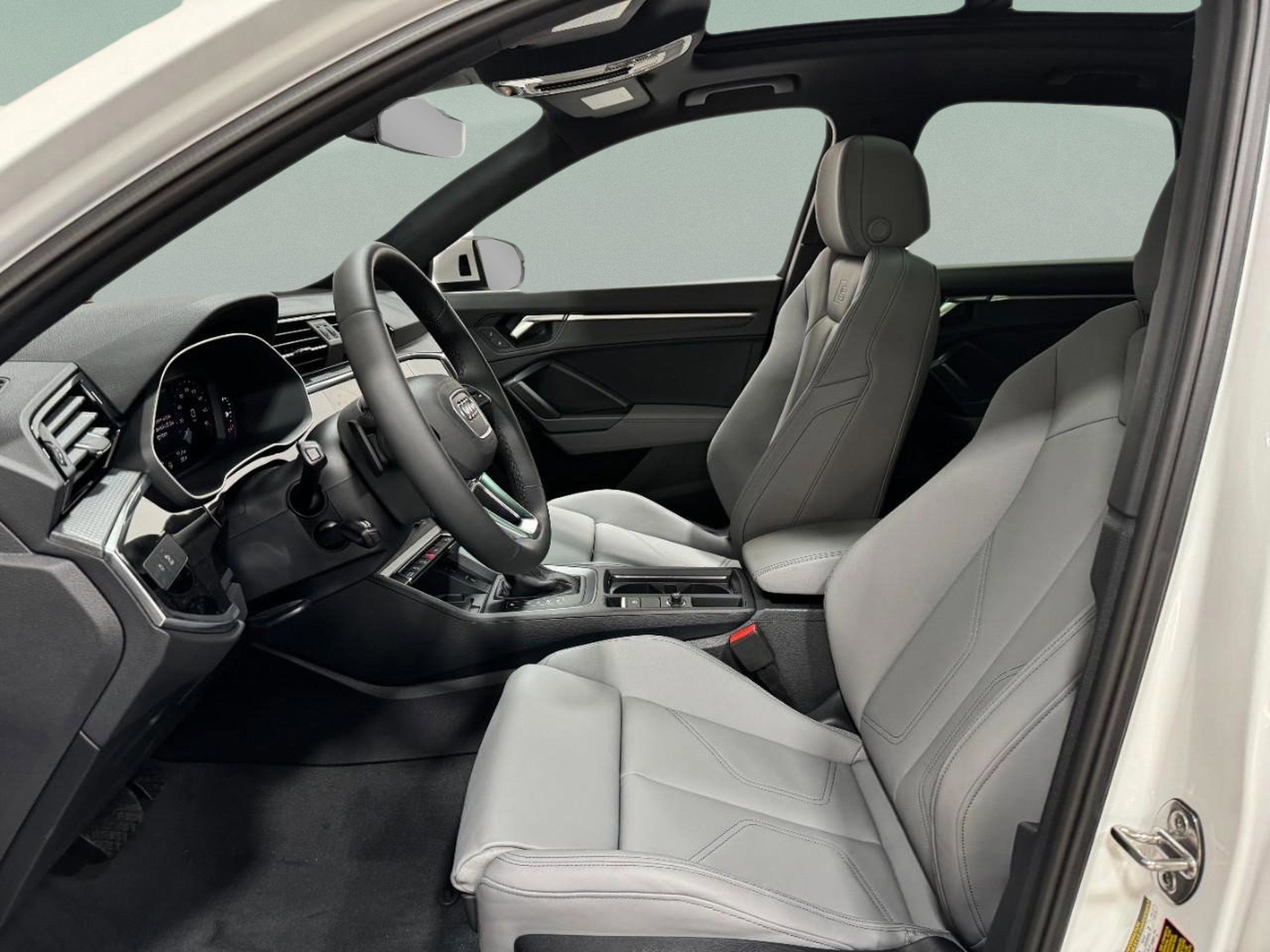 New 2025 Audi Q3 2.0T Premium image 27