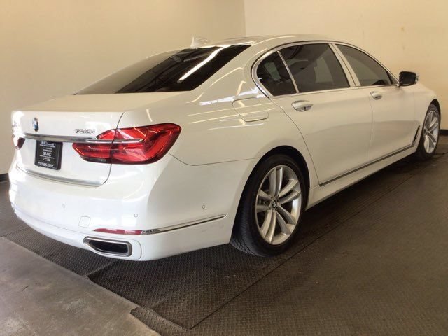 Used 2016 BMW 750i xDrive AWD/4WD image 30