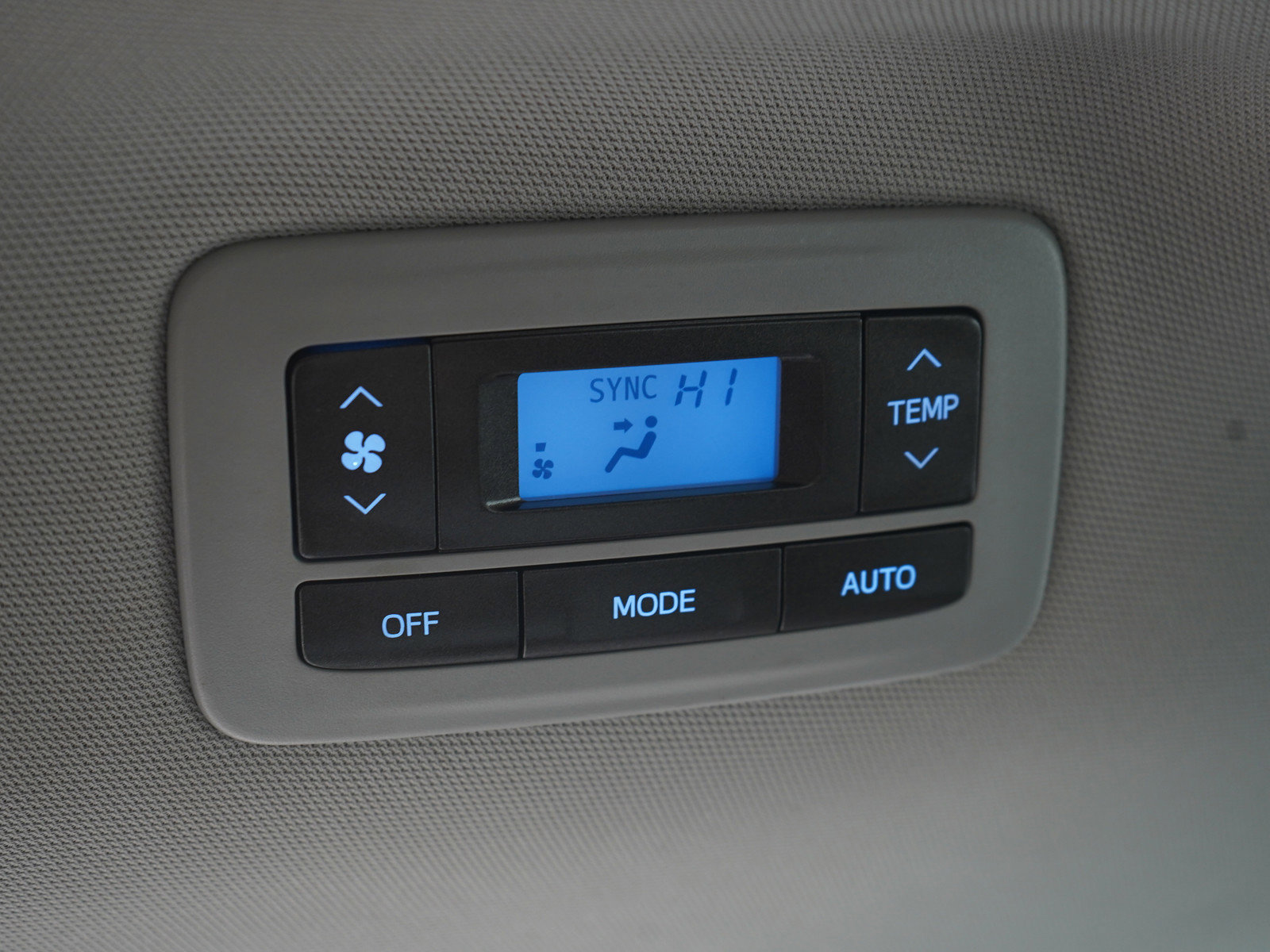 Used 2017 Toyota Sienna LE image 22