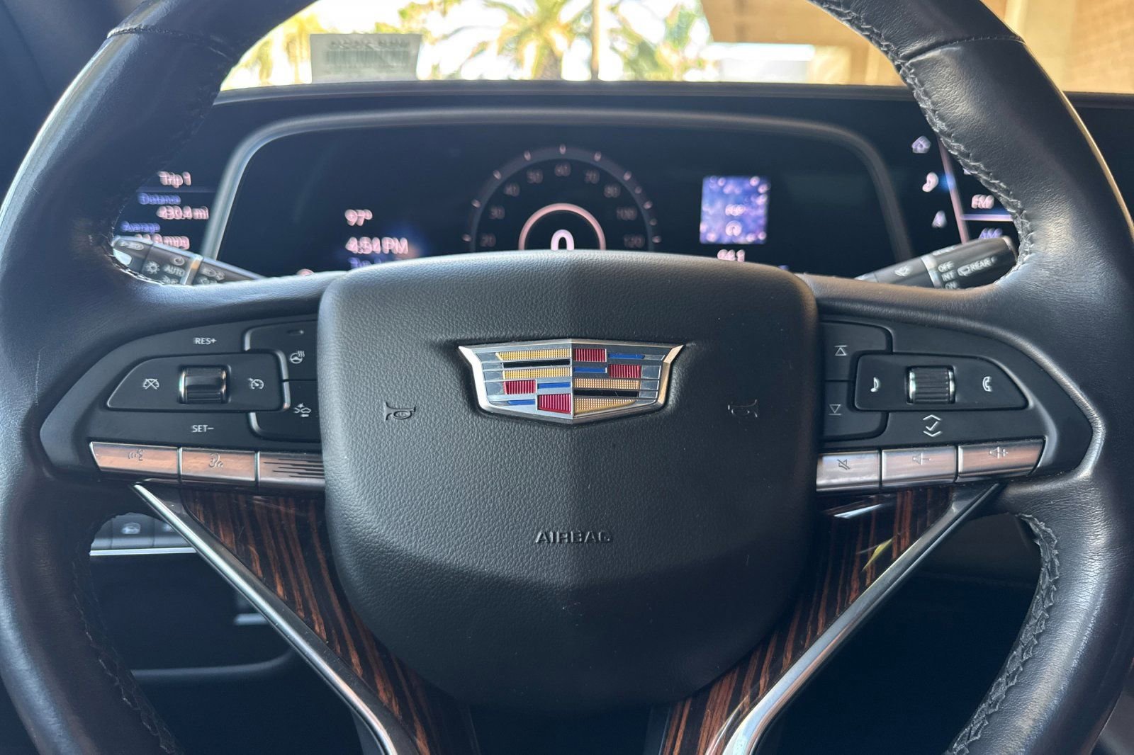 Certified 2021 Cadillac Escalade Premium Luxury w/ LPO, Radiant Package AWD/4WD image 26