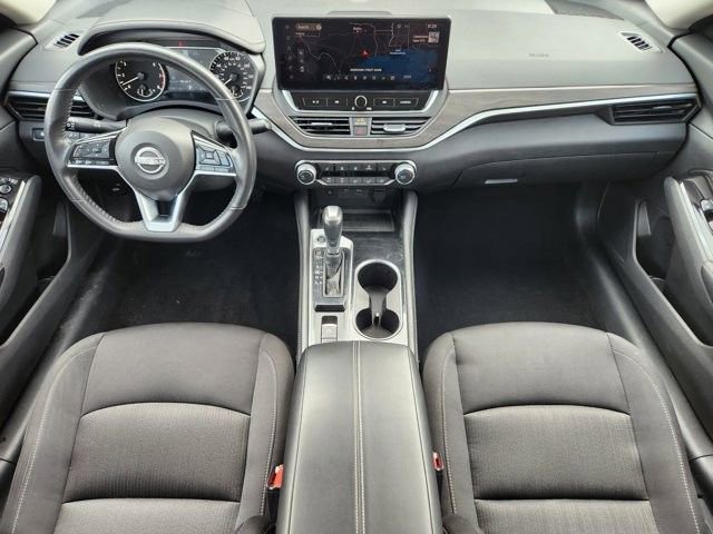 Used 2023 Nissan Altima 2.5 SV w/ SV Premium Package FWD image 26