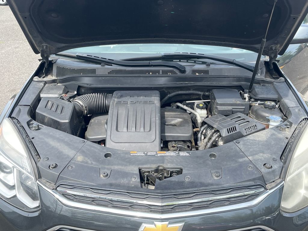 Used 2017 Chevrolet Equinox LT FWD image 12