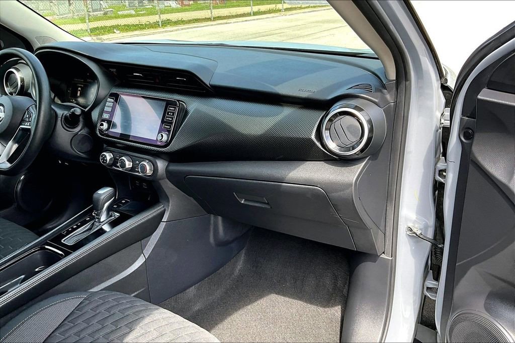 Used 2023 Nissan Kicks SV FWD image 15