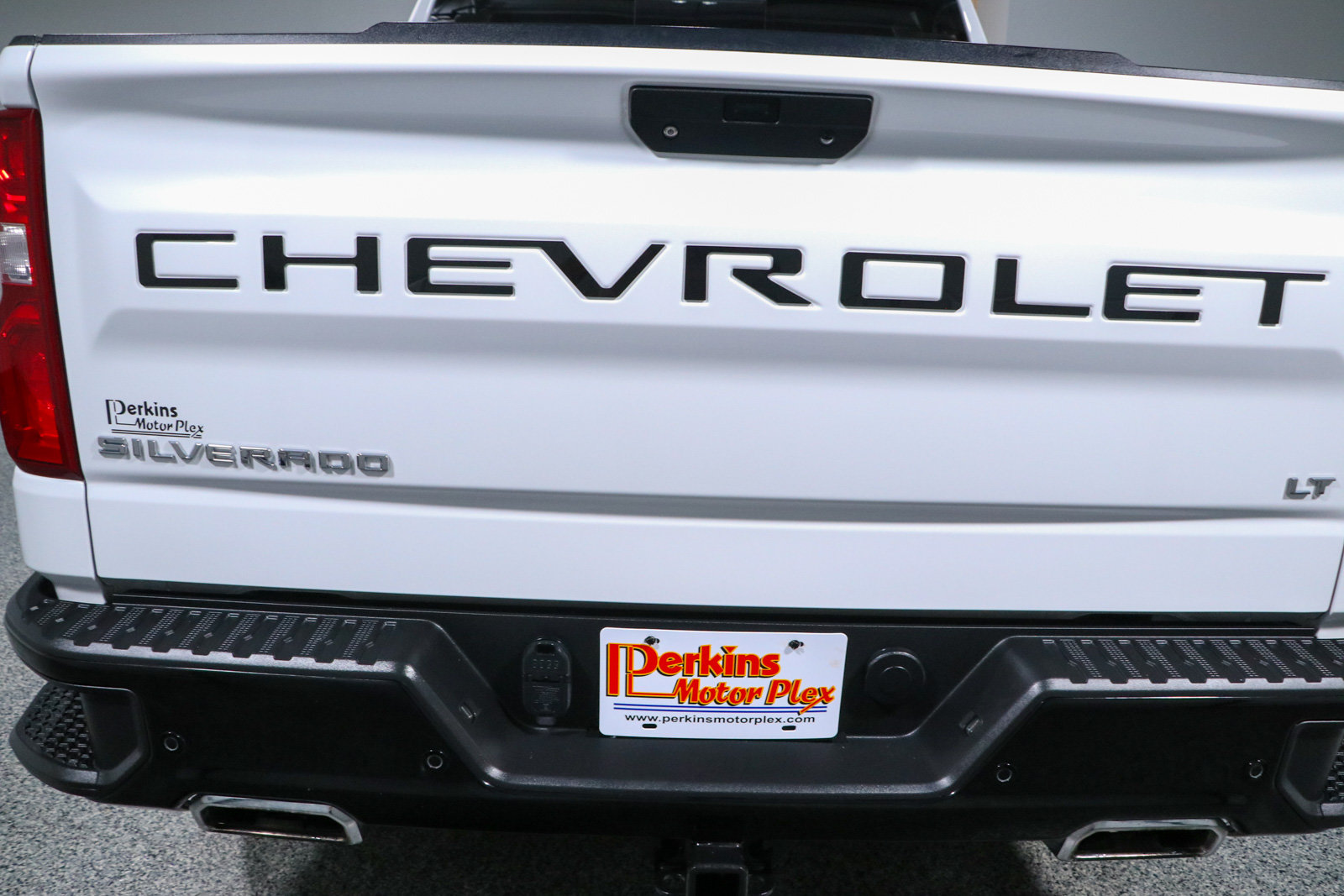 Used 2021 Chevrolet Silverado 1500 LT Trail Boss w/ Convenience Package II AWD/4WD image 8
