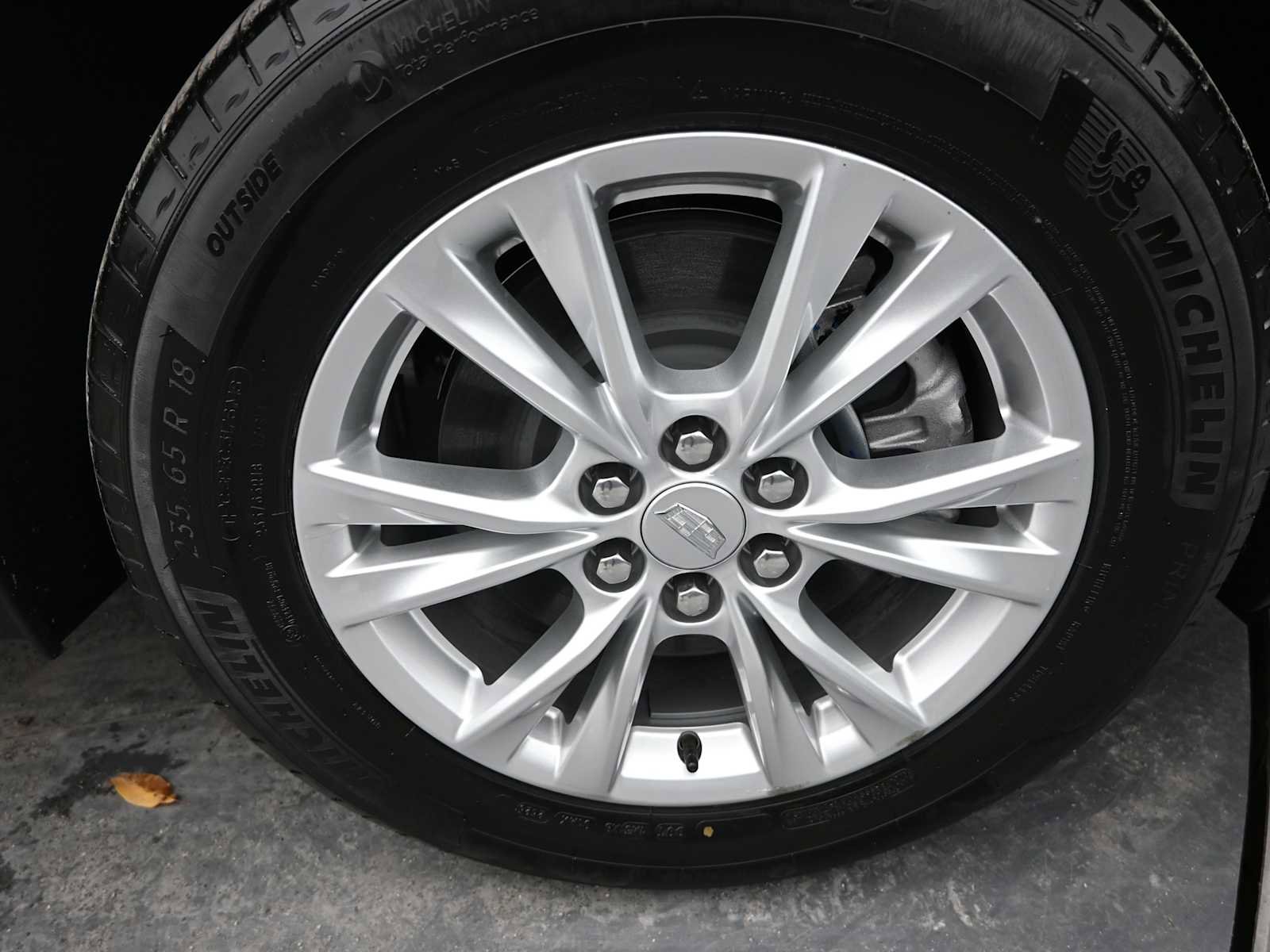 Used 2025 Cadillac XT5 Luxury w/ LPO, Floor Liner Package image 32