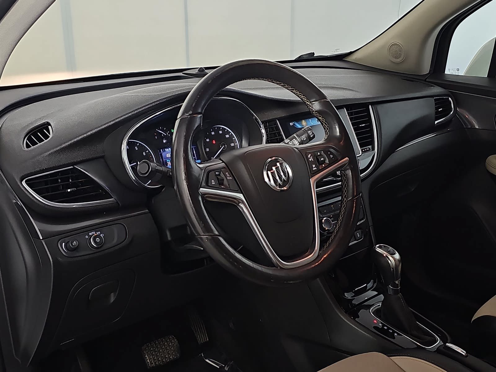 Used 2019 Buick Encore Preferred FWD image 15