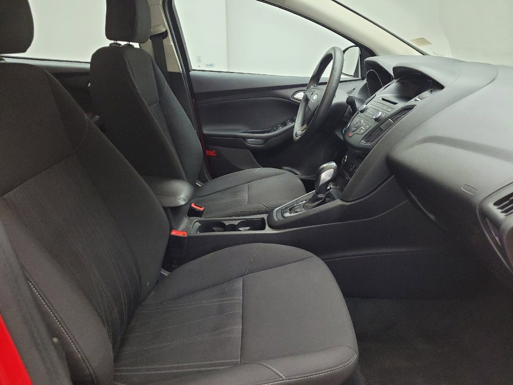 Used 2016 Ford Focus SE FWD image 21