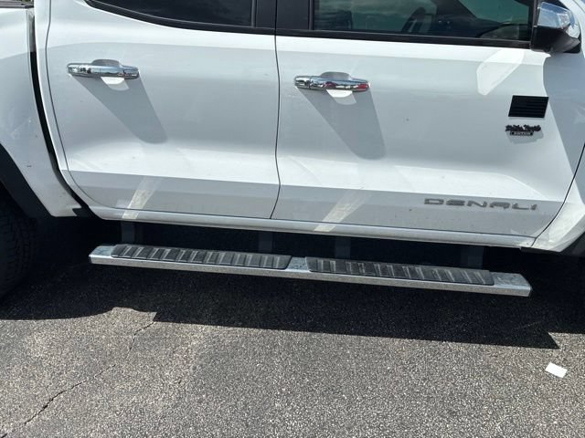 Used 2024 GMC Canyon Denali AWD/4WD image 18