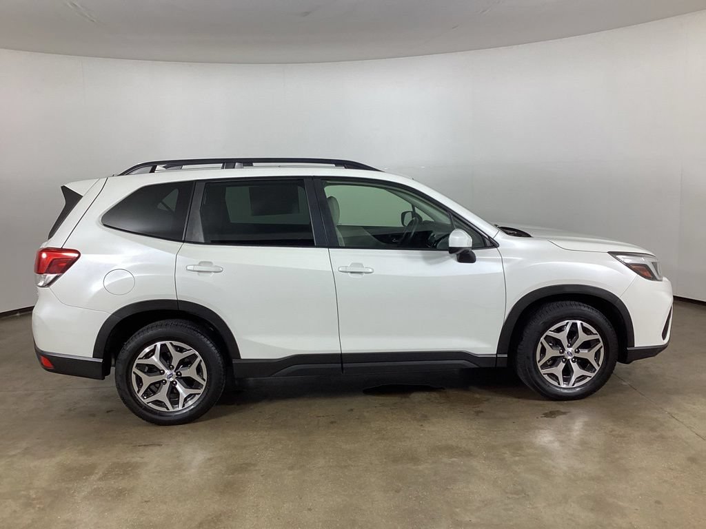 Used 2020 Subaru Forester Premium AWD/4WD image 7