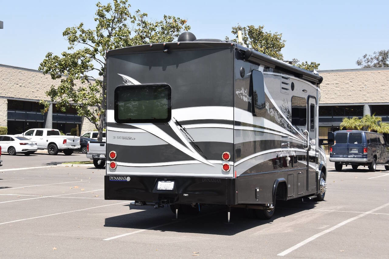 Used 2017 Mercedes-Benz Sprinter 3500 image 25