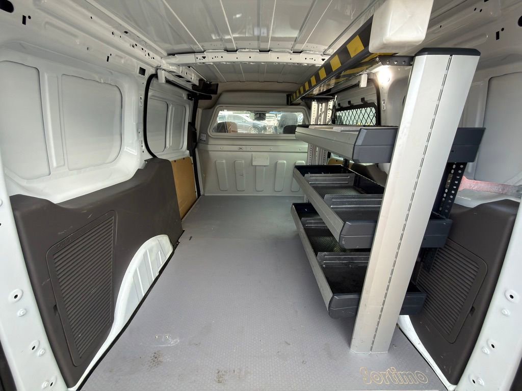 Used 2022 Ford Transit Connect XL image 16